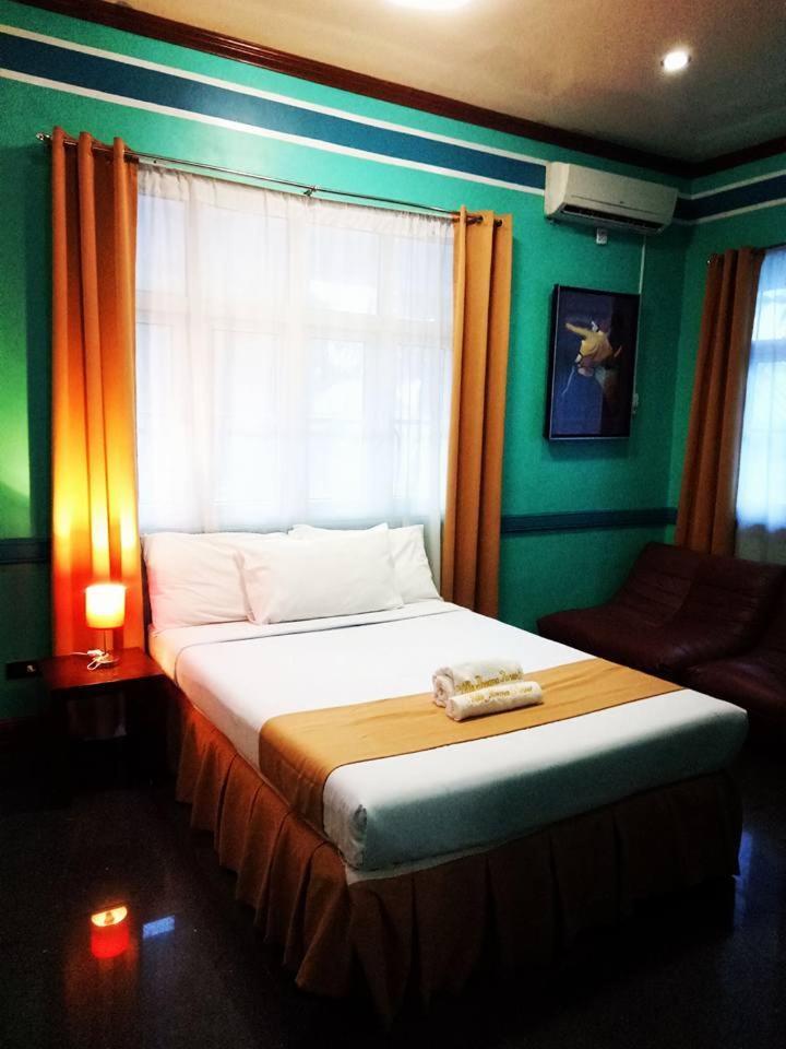 Villa Jhoana Resort Angono Номер фото