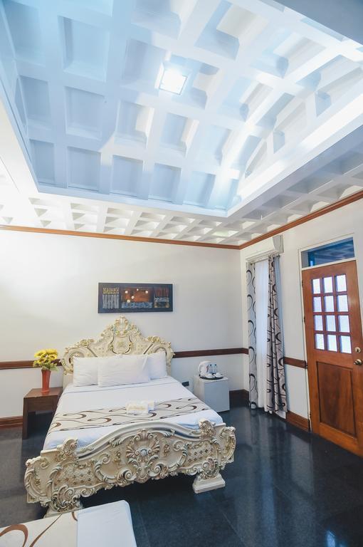 Villa Jhoana Resort Angono Екстер'єр фото