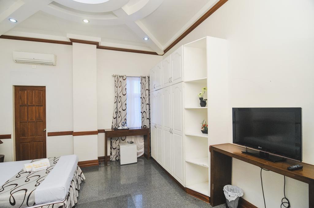 Villa Jhoana Resort Angono Екстер'єр фото