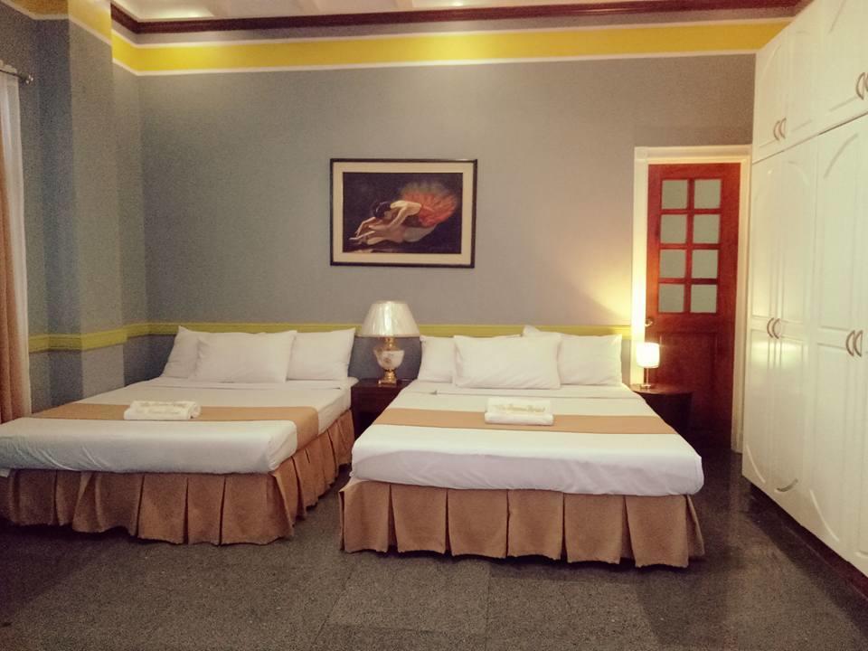 Villa Jhoana Resort Angono Екстер'єр фото